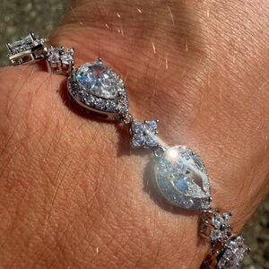 “Tear Drop” Silver Bracelet